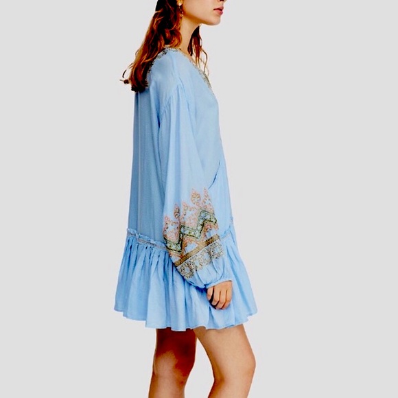 Free People Dresses & Skirts - Free People wild one embroidered peasant dress XS